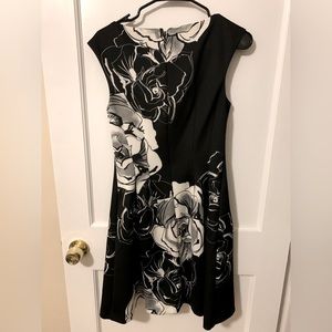 Vince Camuto Black & White Floral Dress Size 6